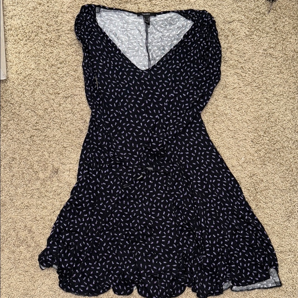 Forever 21 flower and Flare V-Neck midi Dress
